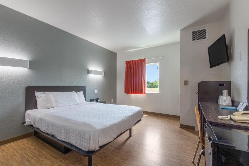 Americas Best Value Inn Knoxville East image 2