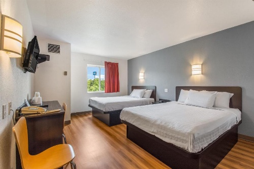 Americas Best Value Inn Knoxville East image 7